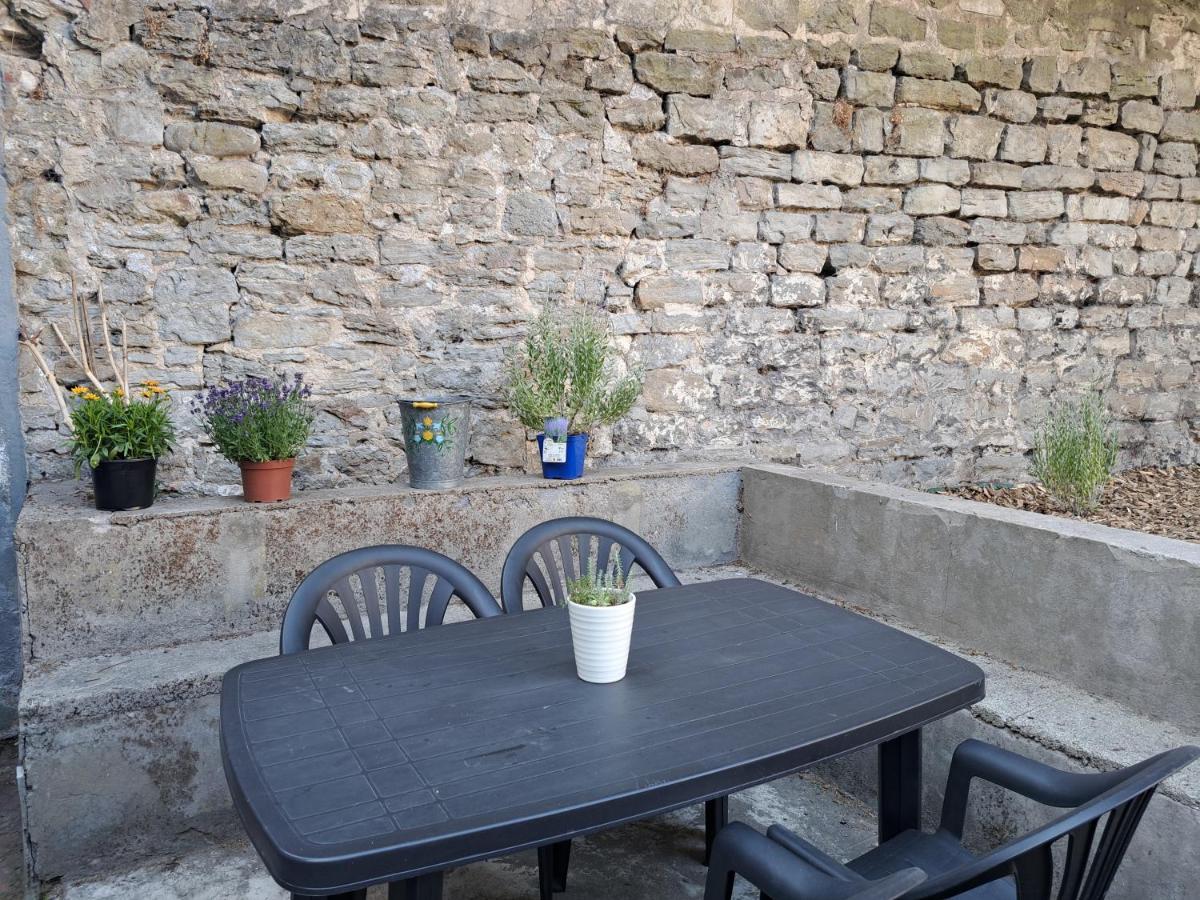 Joli T3 Avec Exterieur Proche Du Centre Et Des Remparts Leilighet Boulogne-sur-Mer Eksteriør bilde